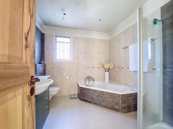 Vente Maison 6 pièces 173 m2 à Mouans-Sartoux