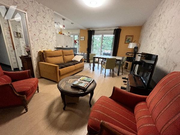 Tréfilerie, Jean Monnet T3 de 66m²+terrasse 6 m² Sud. Ideal résidence principale ou colocation