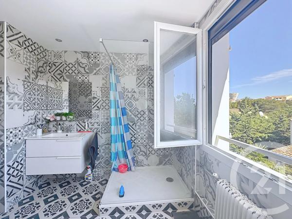 Maison à vendre  5 pièces - 127,24 m 2   MONTPELLIER  - 34