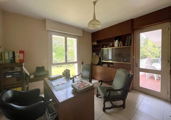 Cadre boisé MAISON TRADITIONNELLE sur terrain 3200 m² à VENDRE