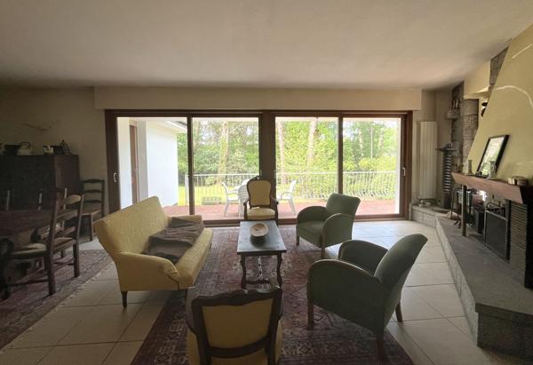 Cadre boisé MAISON TRADITIONNELLE sur terrain 3200 m² à VENDRE