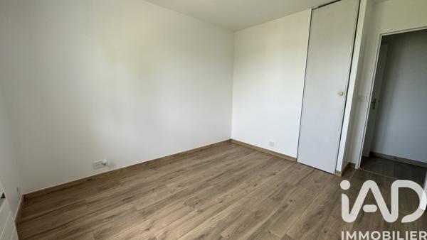Location appartement 3 pièces 71 m² Saint-Pierre-lès-Nemours