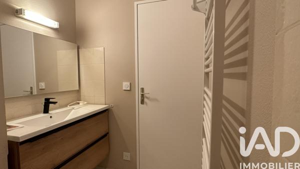 Location appartement 3 pièces 71 m² Saint-Pierre-lès-Nemours