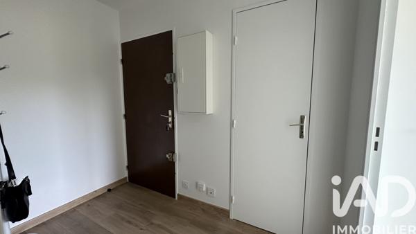 Location appartement 3 pièces 71 m² Saint-Pierre-lès-Nemours