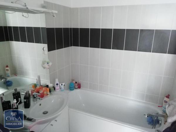 Appartement à louer 2 pièces 44m² Douai (59500)