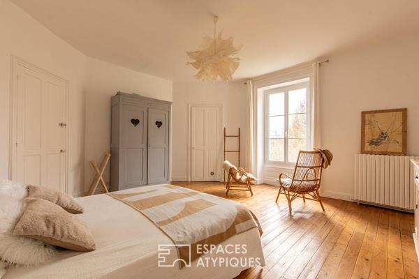 Elégance intemporelle : Maison de Maître au pied du Château