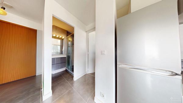 Appartement Grenoble 2 pièces 40 m2 avec balcon et ascenseur