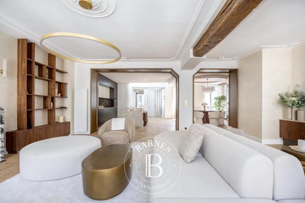 Paris 1er, Appartement 3 Chambres -  164 m² à vendre