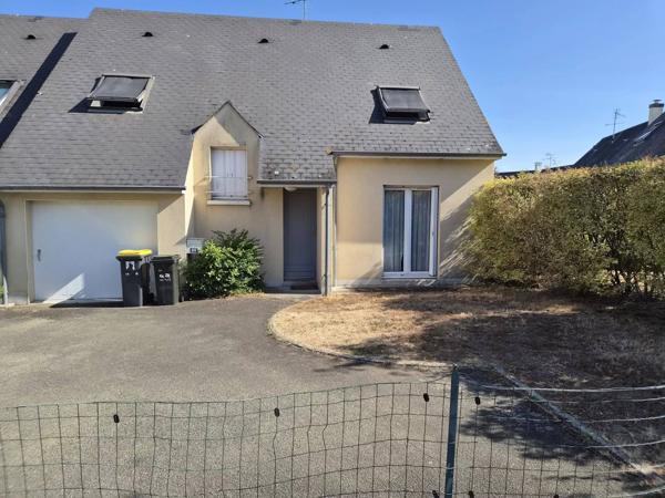 LAVAL QUARTIER CHAUMINETTE MAISON DE 100 M2 AVEC PIECE DE VIE DE 50 M2 LUMINEUSE ET AVEC 3 CHAMBRES