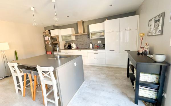 Maison à vendre    4 pièces •  Saint-Quentin