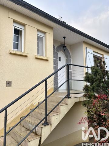 Maison à vendre 7 pièces 125 m² Bréal-sous-Montfort