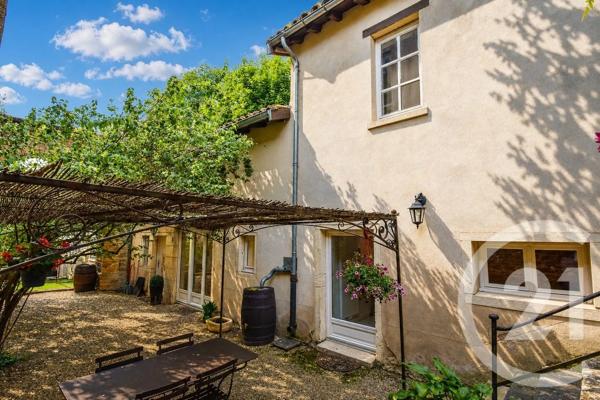 Maison à vendre  5 pièces - 198,47 m 2   TREVOUX  - 01