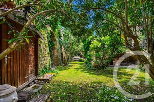 Maison à vendre  5 pièces - 198,47 m 2   TREVOUX  - 01