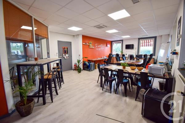 Maison à vendre  5 pièces - 198,47 m 2   TREVOUX  - 01