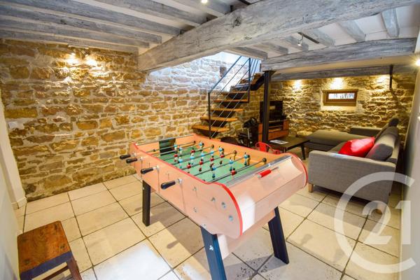 Maison à vendre  5 pièces - 198,47 m 2   TREVOUX  - 01
