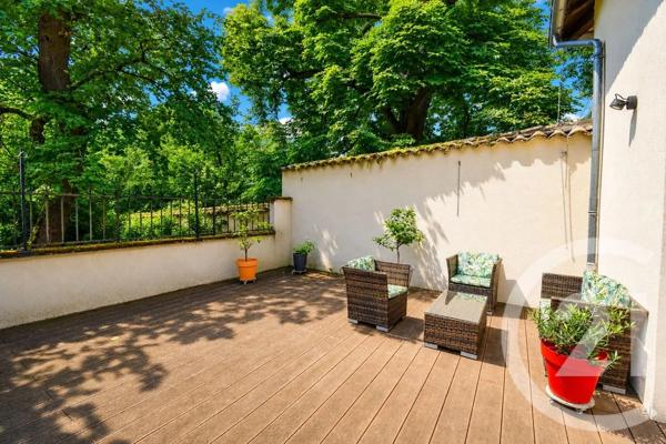 Maison à vendre  5 pièces - 198,47 m 2   TREVOUX  - 01