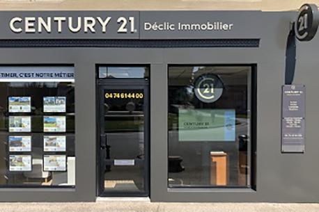 Maison à vendre  4 pièces - 89,29 m 2   PEROUGES  - 01