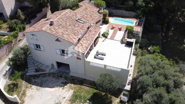 Marseille (13013) Villa de 175 m² avec piscine sur une parcelle de 1586 m² à Château-gombert