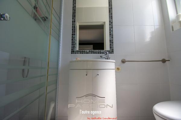 ROYAN - MAISON ANNÉES 30 AVEC PISCINE ET JARDIN PAYSAGÉ, PROCHE COMMERCES ET PLAGES