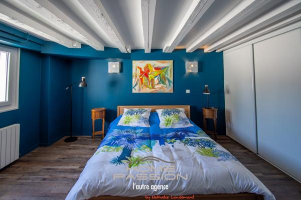 ROYAN - MAISON ANNÉES 30 AVEC PISCINE ET JARDIN PAYSAGÉ, PROCHE COMMERCES ET PLAGES