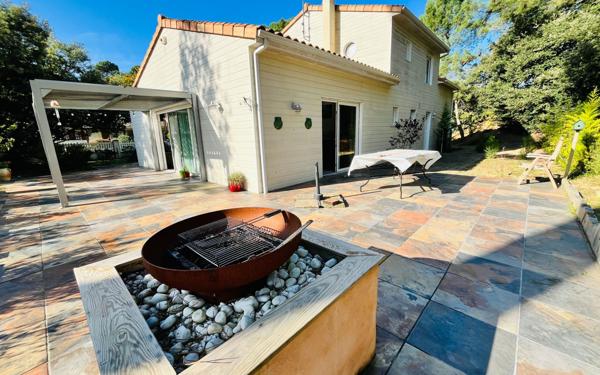 Maison à vendre    4 pièces •  Saint-Augustin