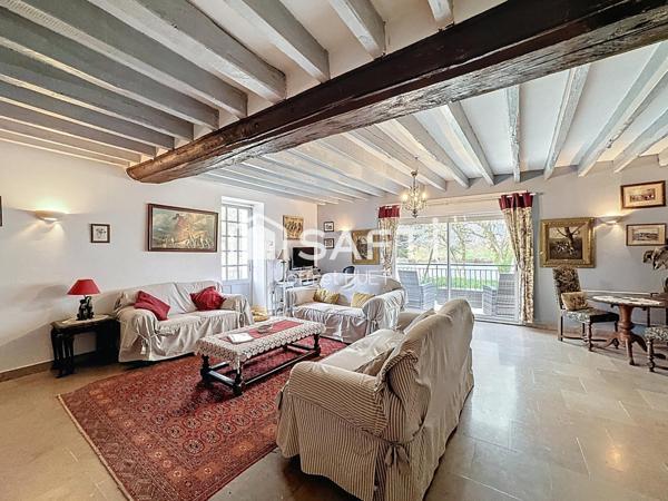 MAISON DE FAMILLE EN BORD DE SARTHE