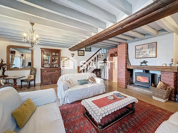 MAISON DE FAMILLE EN BORD DE SARTHE