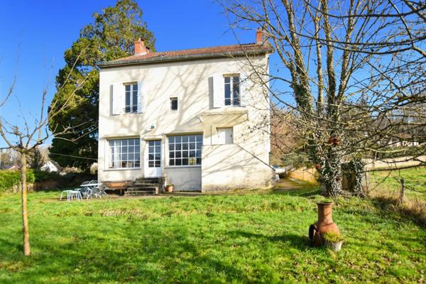 Maison à PARIS L' HOPITAL de 154 m2 avec 1452 m2 de terrain