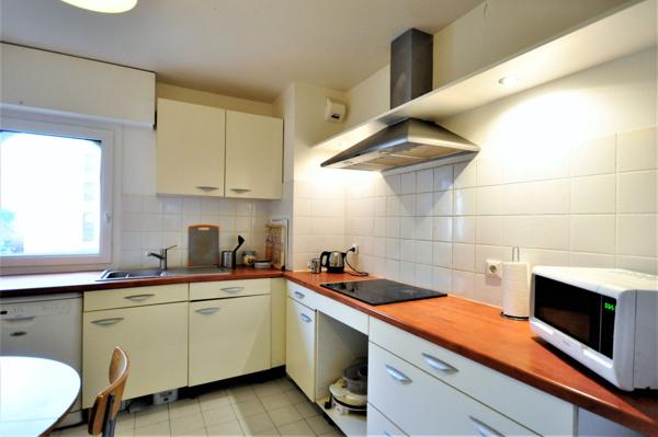 Puteaux limite Suresnes proche seine à  10Mn à  pied du tram