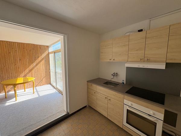 Appartement T3/4 - 75.67m² - à louer AIX-EN-PROVENCE