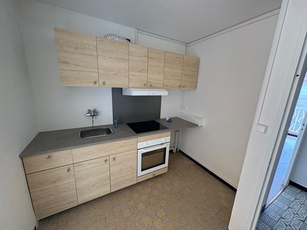 Appartement T3/4 - 75.67m² - à louer AIX-EN-PROVENCE