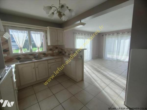 PROXIMITÉ PLAGE ET COMMERCES