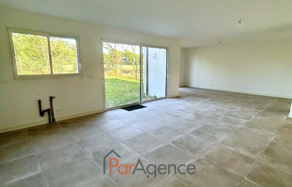 SEMUSSAC PROCHE COMMERCES