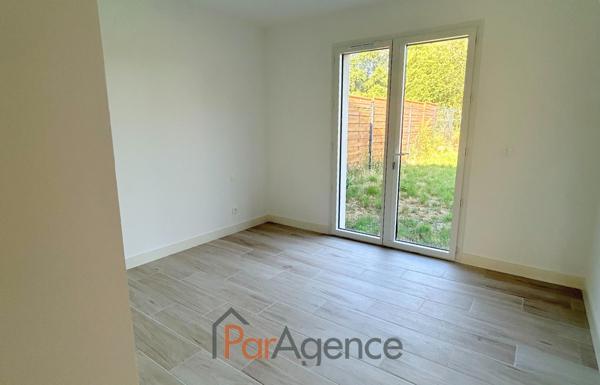 SEMUSSAC PROCHE COMMERCES