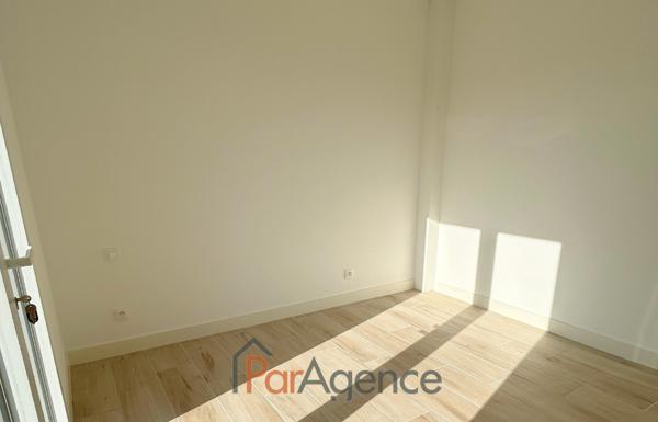 SEMUSSAC PROCHE COMMERCES