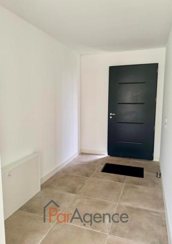 SEMUSSAC PROCHE COMMERCES