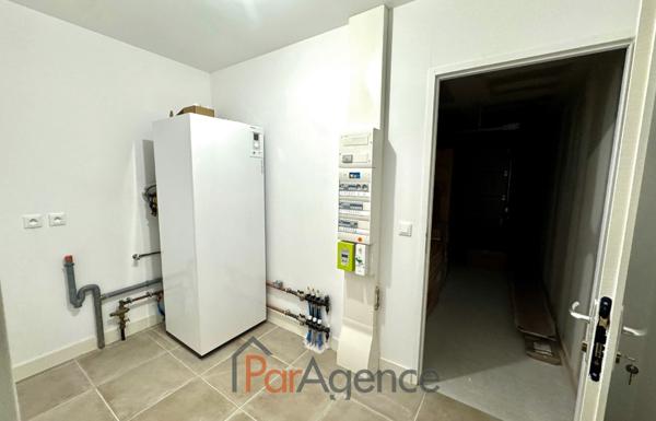 SEMUSSAC PROCHE COMMERCES