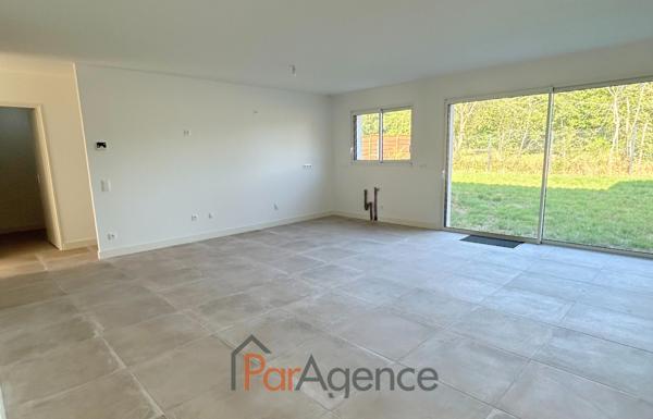 SEMUSSAC PROCHE COMMERCES