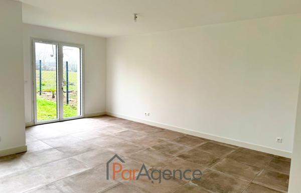 SEMUSSAC PROCHE COMMERCES