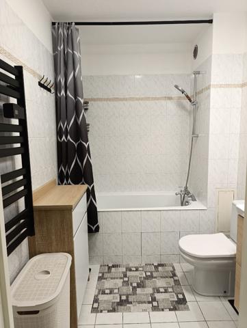 Charmant appartement 2 pièces à PORT FRÉJUS