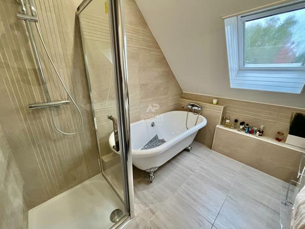 Maison Cergy 6 pièce(s) 155 m2 €460 000 ** - Référence 2046