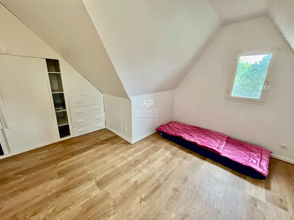 Maison Cergy 6 pièce(s) 155 m2 €460 000 ** - Référence 2046