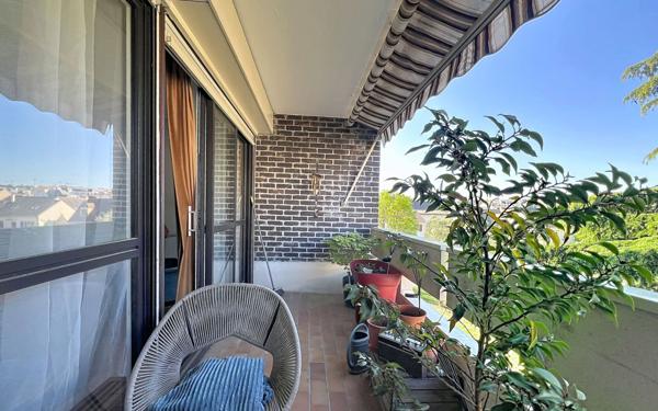 Appartement à vendre    3 pièces •  Limeil-Brévannes