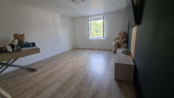 À vendre à Voiron, Appartement T4 / 3CH.