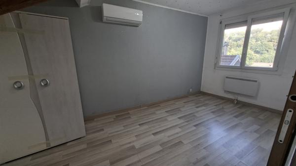 À vendre à Voiron, Appartement T4 / 3CH.