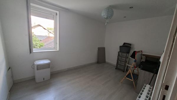 À vendre à Voiron, Appartement T4 / 3CH.