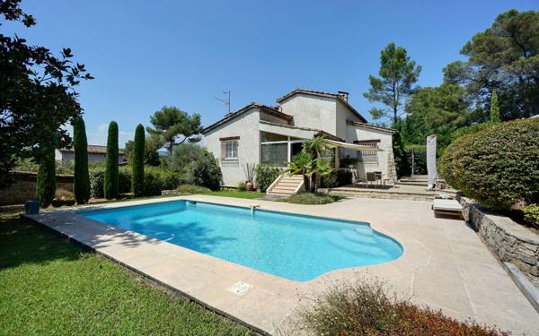 Maison à vendre    4 pièces • 147 m2 Mouans-Sartoux
