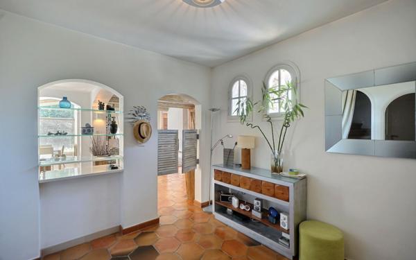 Maison à vendre    4 pièces • 147 m2 Mouans-Sartoux