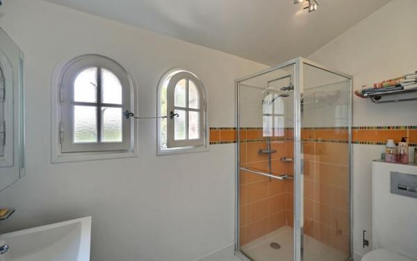 Maison à vendre    4 pièces • 147 m2 Mouans-Sartoux