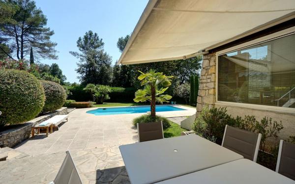 Maison à vendre    4 pièces • 147 m2 Mouans-Sartoux